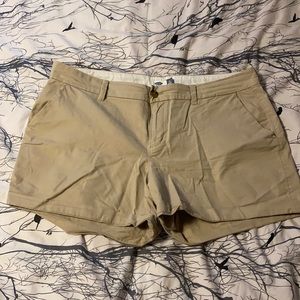 Beige Old Navy shorts